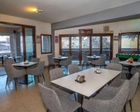 Antonis Snack Bar
